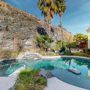 https://desert-foothills.hotelsofphoenix.com