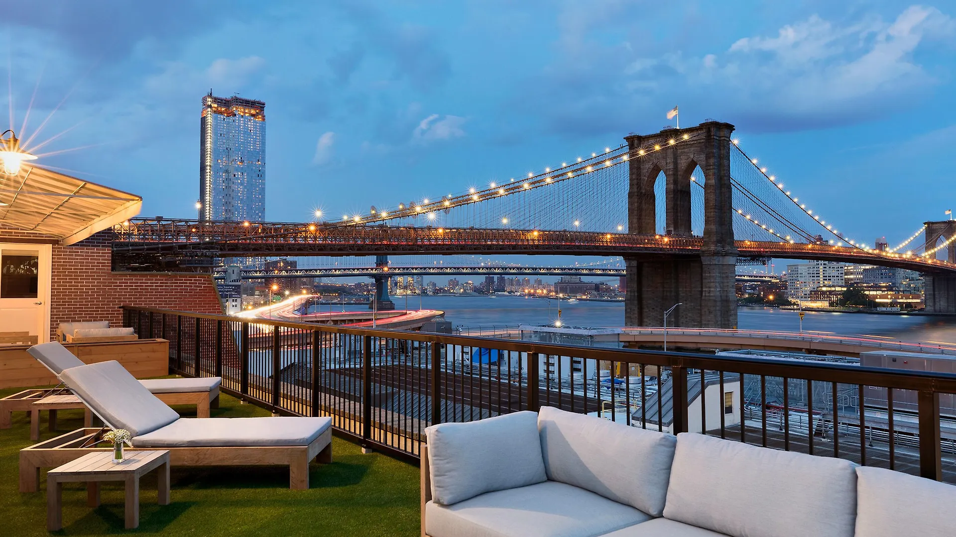 33 Hotel, New York City, Seaport contacts