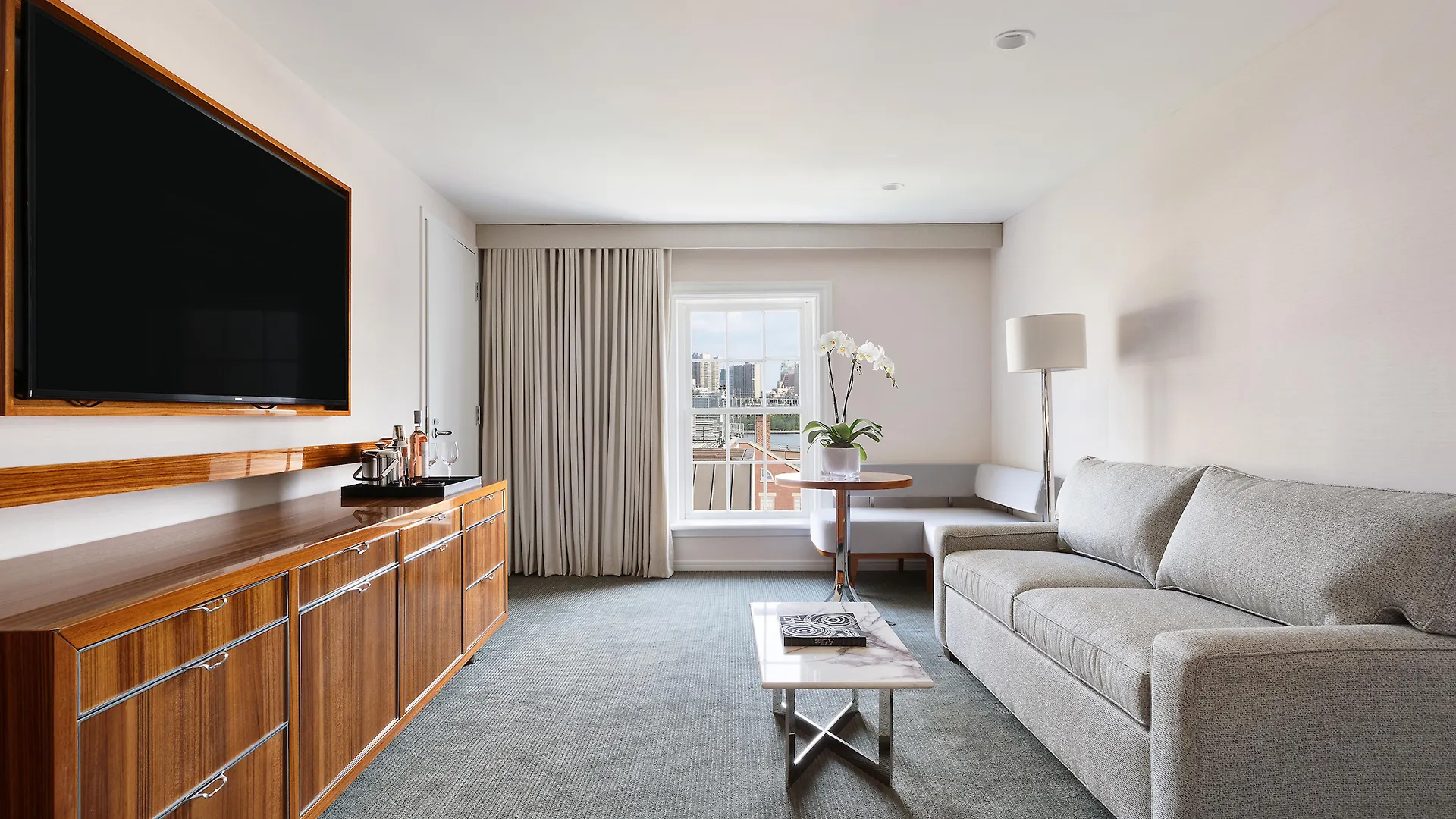 33 Hotel, New York City, Seaport